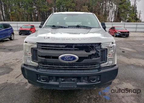2019 Ford F250 Super Duty z USA, uszkodzony, nr VIN 1FTBF2A65KEC41967